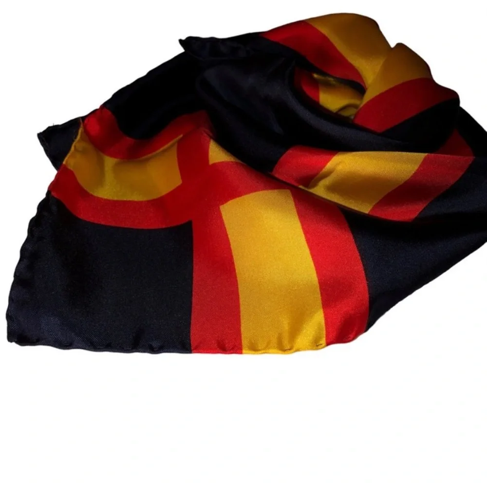 Symphony Square Handcraft Italy  blue red yellow graphic Pocket Square S…